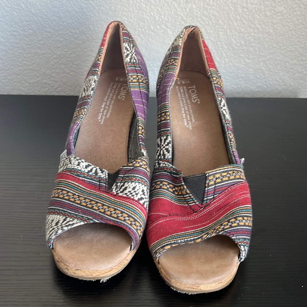 Toms Wedge Heels. 8.5 Multi Color